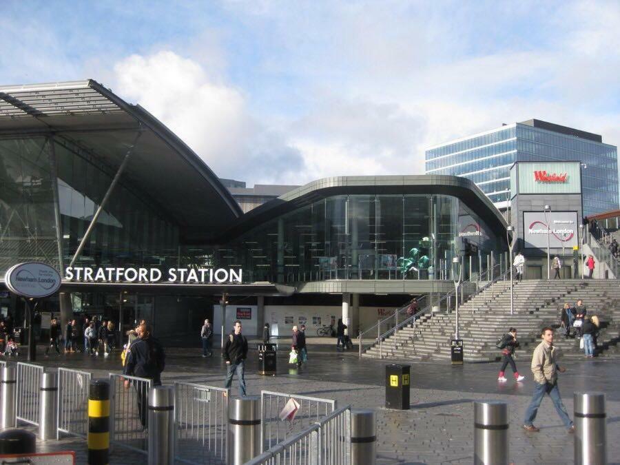 Cozy Apartment In Stratford From 18 Minutes To Central London Eksteriør billede