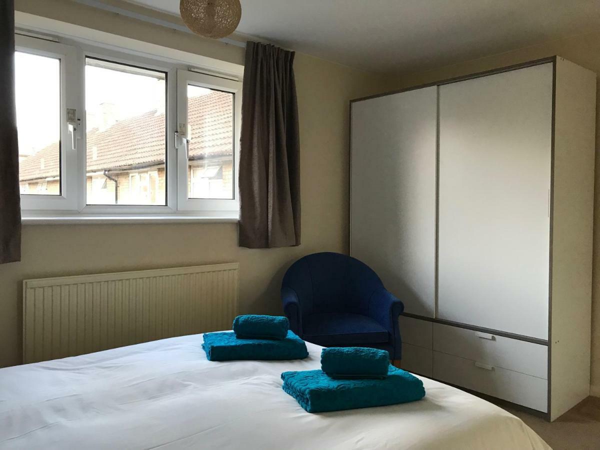 Cozy Apartment In Stratford From 18 Minutes To Central London Eksteriør billede