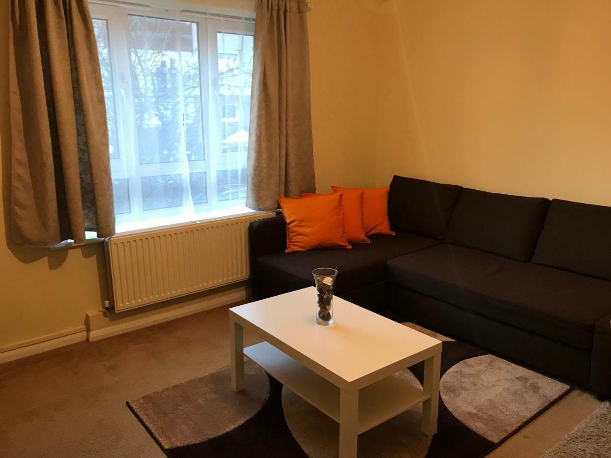 Cozy Apartment In Stratford From 18 Minutes To Central London Eksteriør billede