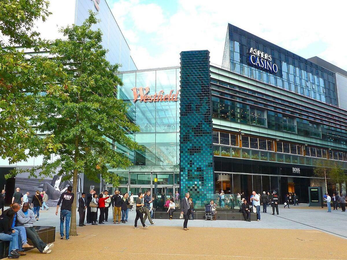 Cozy Apartment In Stratford From 18 Minutes To Central London Eksteriør billede