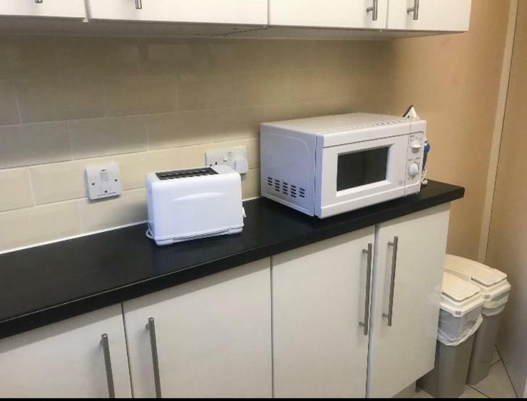 Cozy Apartment In Stratford From 18 Minutes To Central London Eksteriør billede